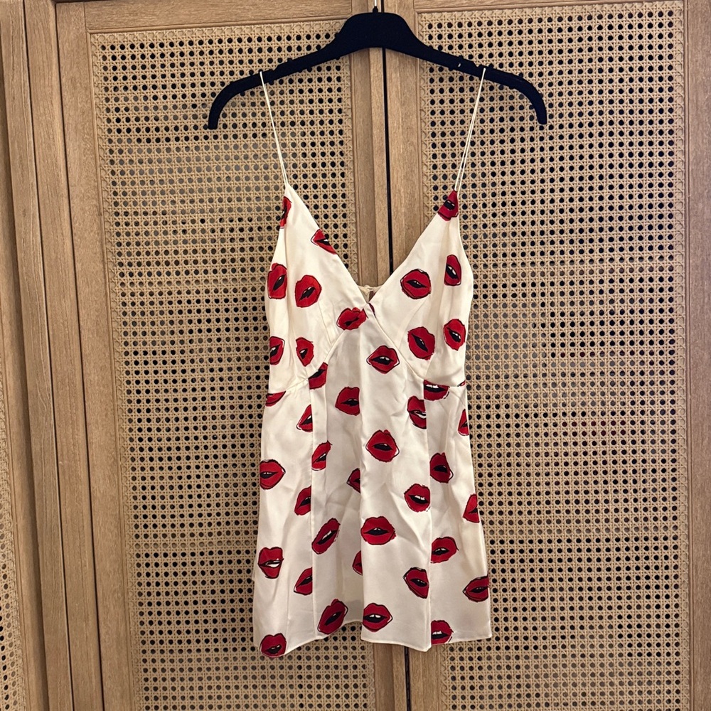 Khaite iconic Grisella Top with Red Lip Print size 2